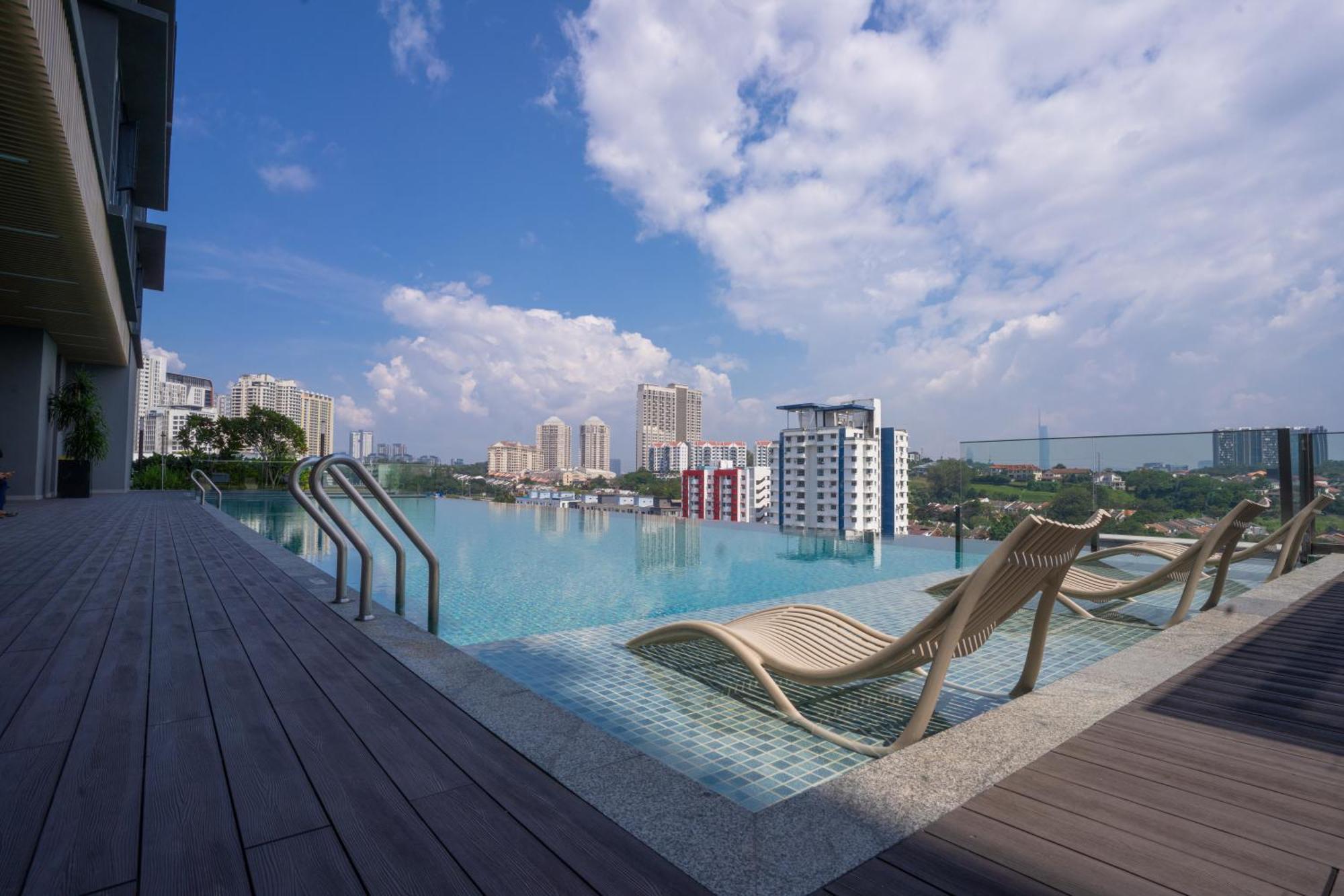 Societe Suites By Ihost Global Kuala Lumpur Bagian luar foto